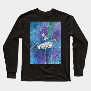 A Dragonfly Salutes A Queen Long Sleeve T-Shirt